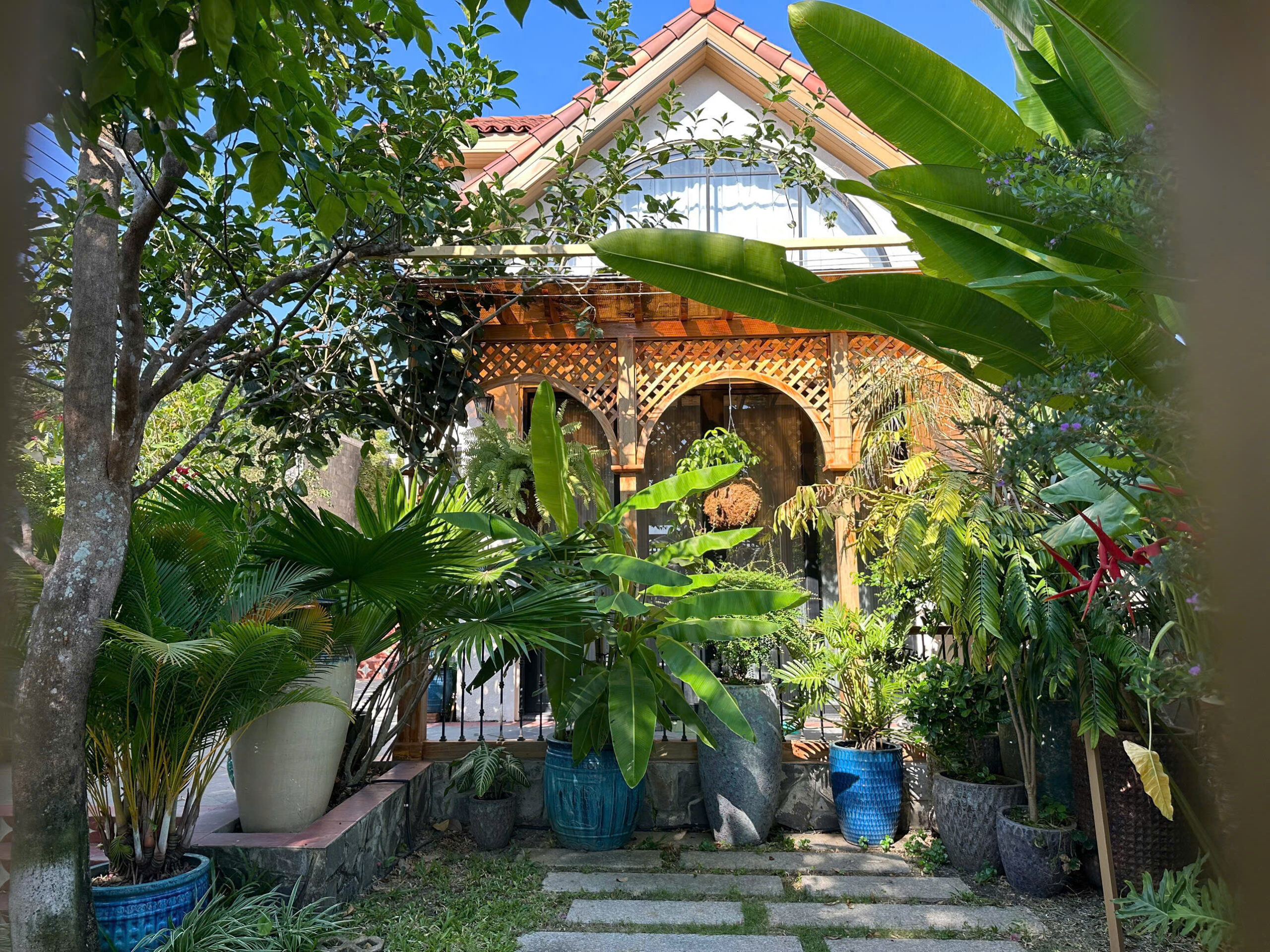 LVCC| CHO THUÊ VILLA 200M² – GOLDEN HILL, LIÊN CHIỂU