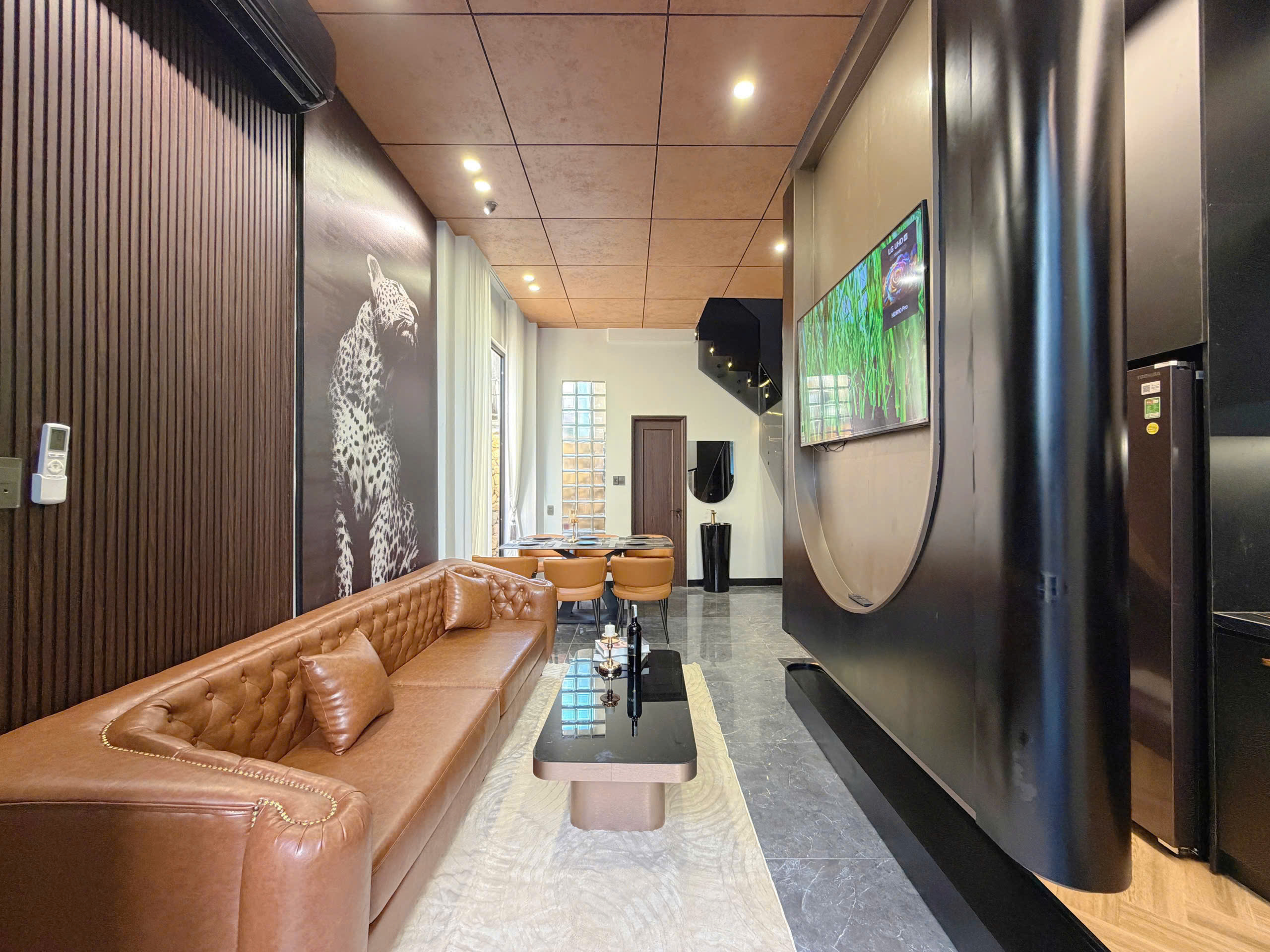 Q1| Cho Thuê Nhà Ống Siêu Đẹp 4 Tầng Lê Duẩn